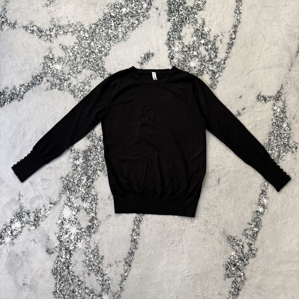 Zenana Outfitters Sweater Womens‎ Sz M Black Long Sleeve Button Detail Crew Neck